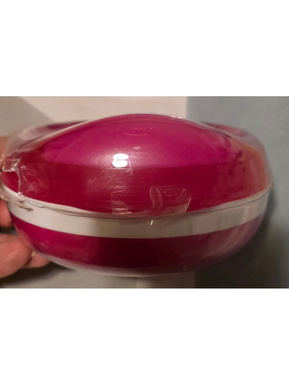 OXO Pink divided snack serving tray with lid